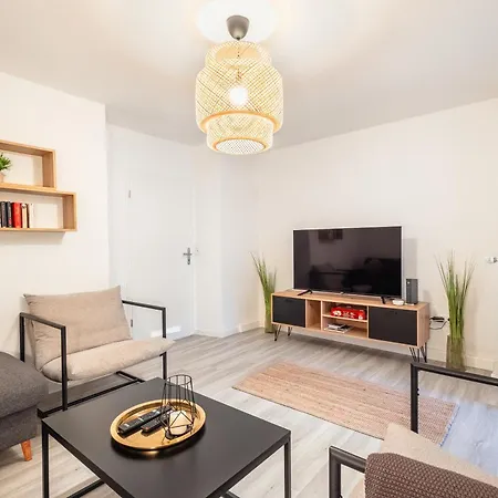 Haus Lahnblick Bleser Апартаменты Ланштайн