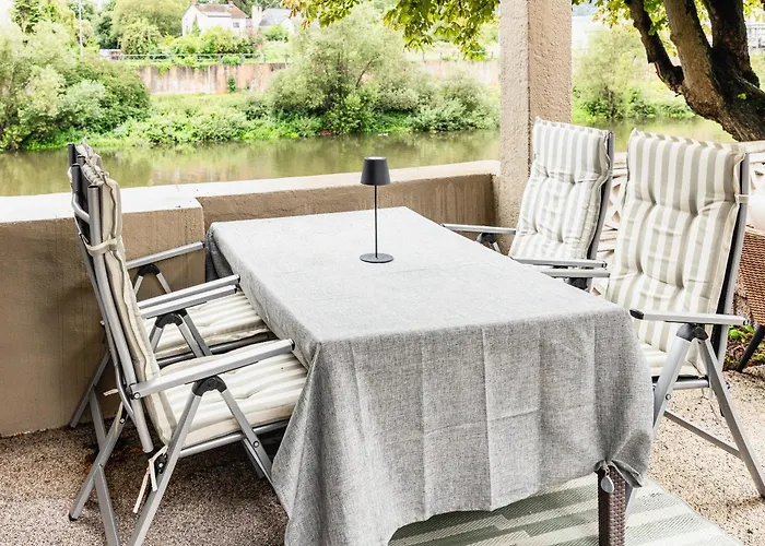 Haus Lahnblick Bleser アパート